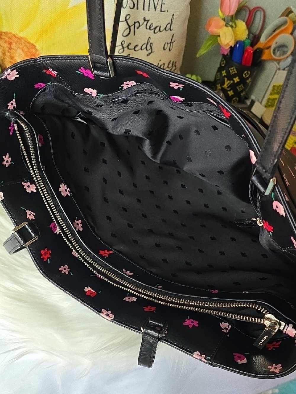 Kate Spade Black Floral Petite Tote GUC - Picture 12 of 16